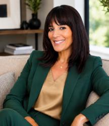 Janine du Toit, estate agent