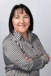 Leigh Nel, estate agent
