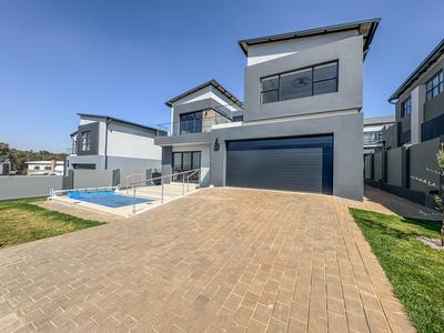 House For Sale in Fountainbrook Estate, Midrand