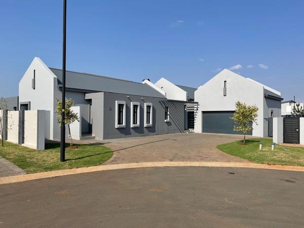 House For Rent in Midstream Meadows, Centurion
