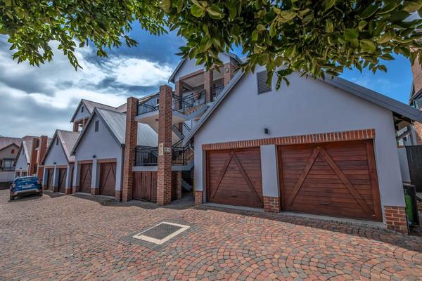 Apartment / Flat For Sale in Heritage Hill, Pretoria